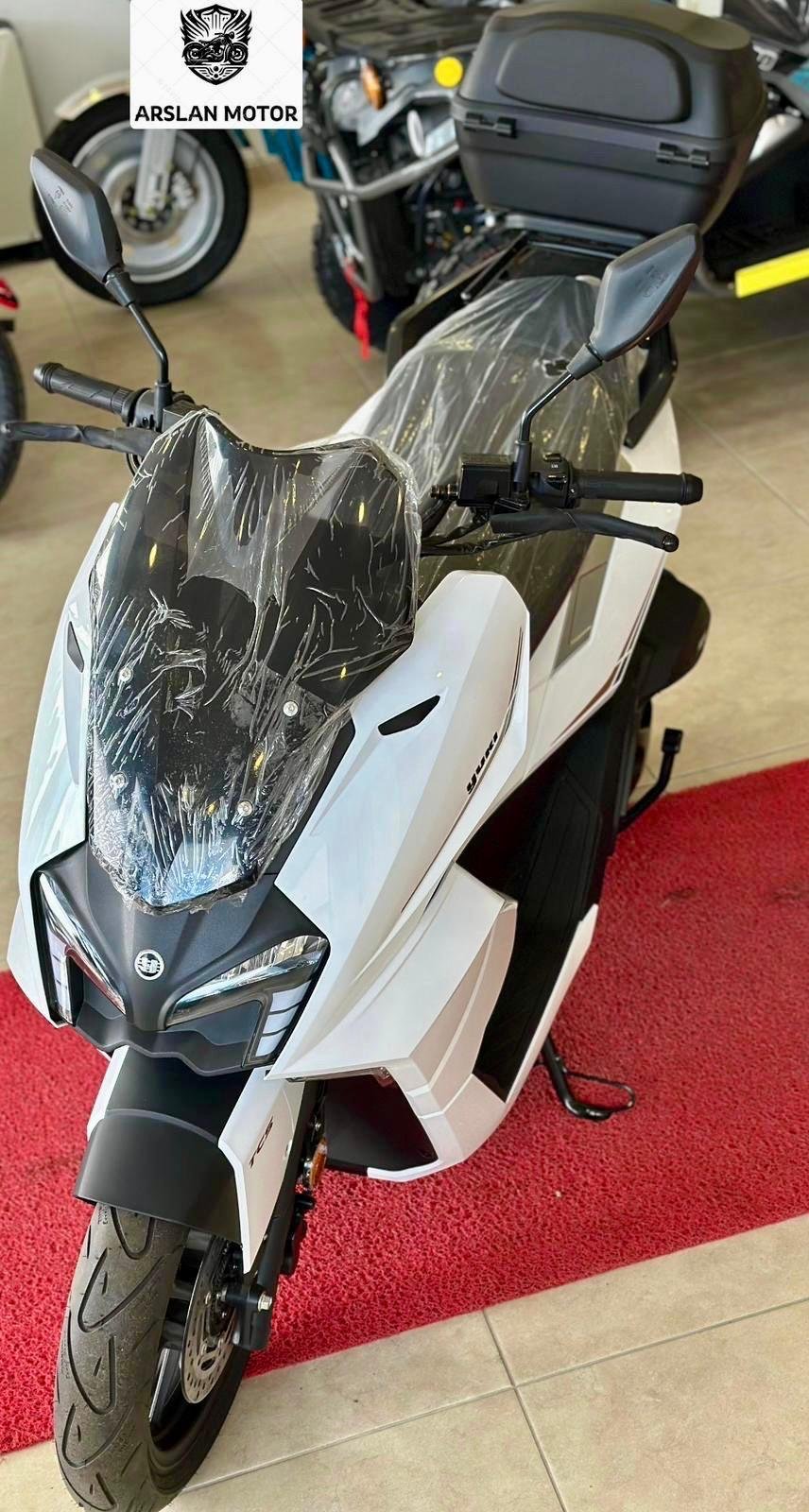 YUKİ VAMPİRE 125 CC SU SOĞUTMALI ÇANTA HEDİYELİ - Görsel 6